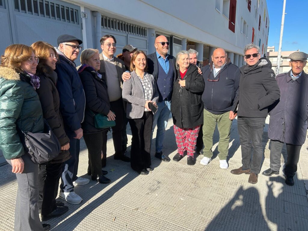 Le famiglie di via Giovinazzo rientrano nelle proprie abitazioni. Questa mattina l’ultimo sopralluogo